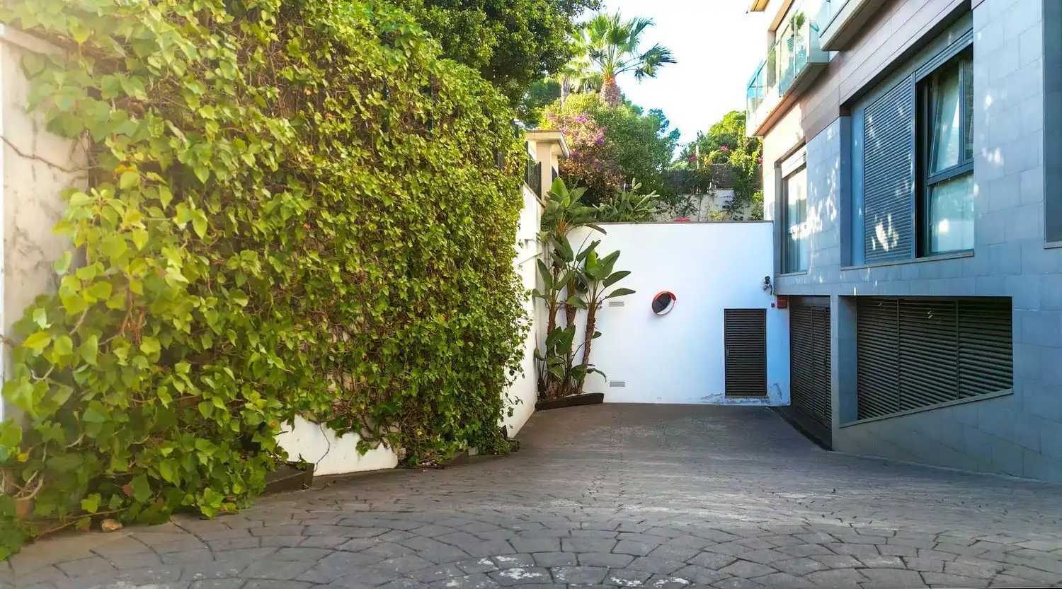 Exterior view of Flat for sale in Sitges  with Air Conditioner, Heating and Private garden