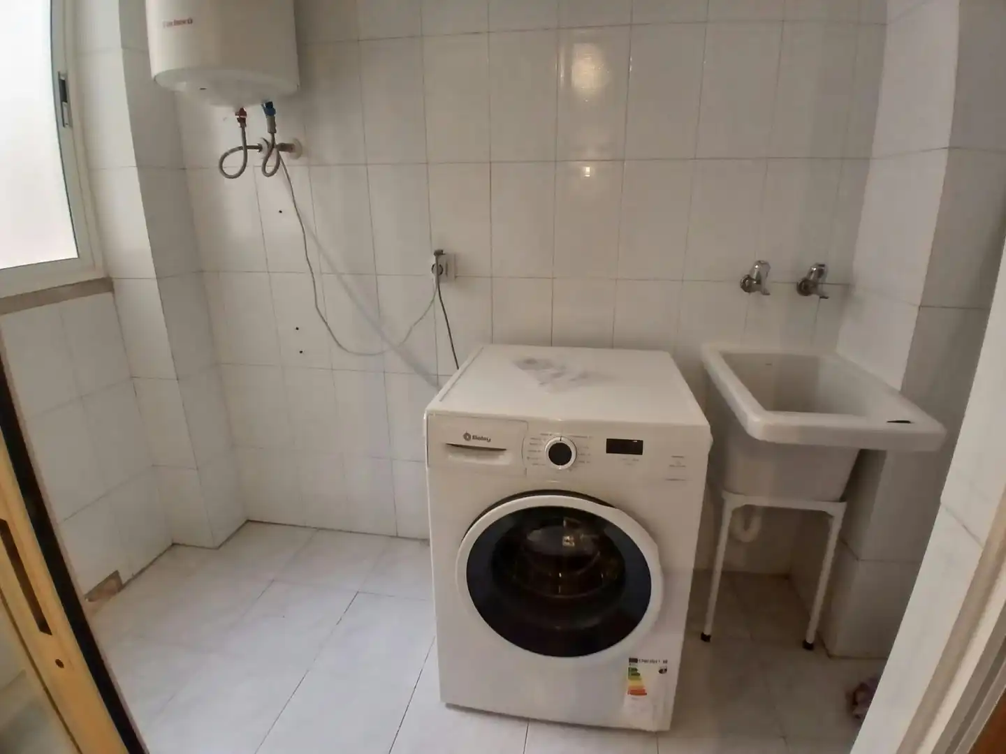 Badezimmer von Wohnung zur Miete in Málaga mit Klimaanlage und Alarm