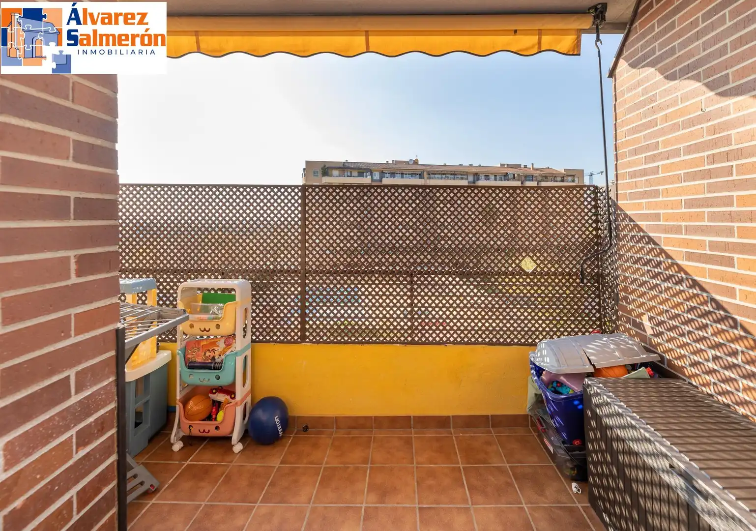 Wohnung zum Verkauf in Calle Calle Mecina-Bombarón, Rosaleda - Juventud