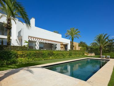 Casa con piscina en venta en Bahía de Casares