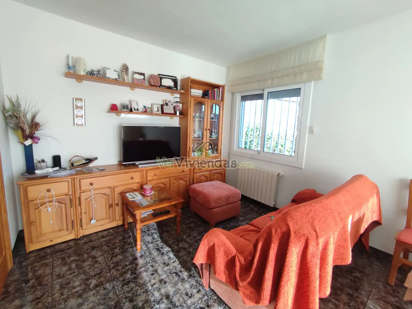 Sala de estar de Casa o chalet en venta en Vallirana con Aire acondicionado, Calefacción y Jardín privado