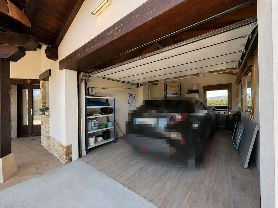 Parking de Casa o chalet en venta en Legutio con Calefacción, Jardín privado y Amueblado