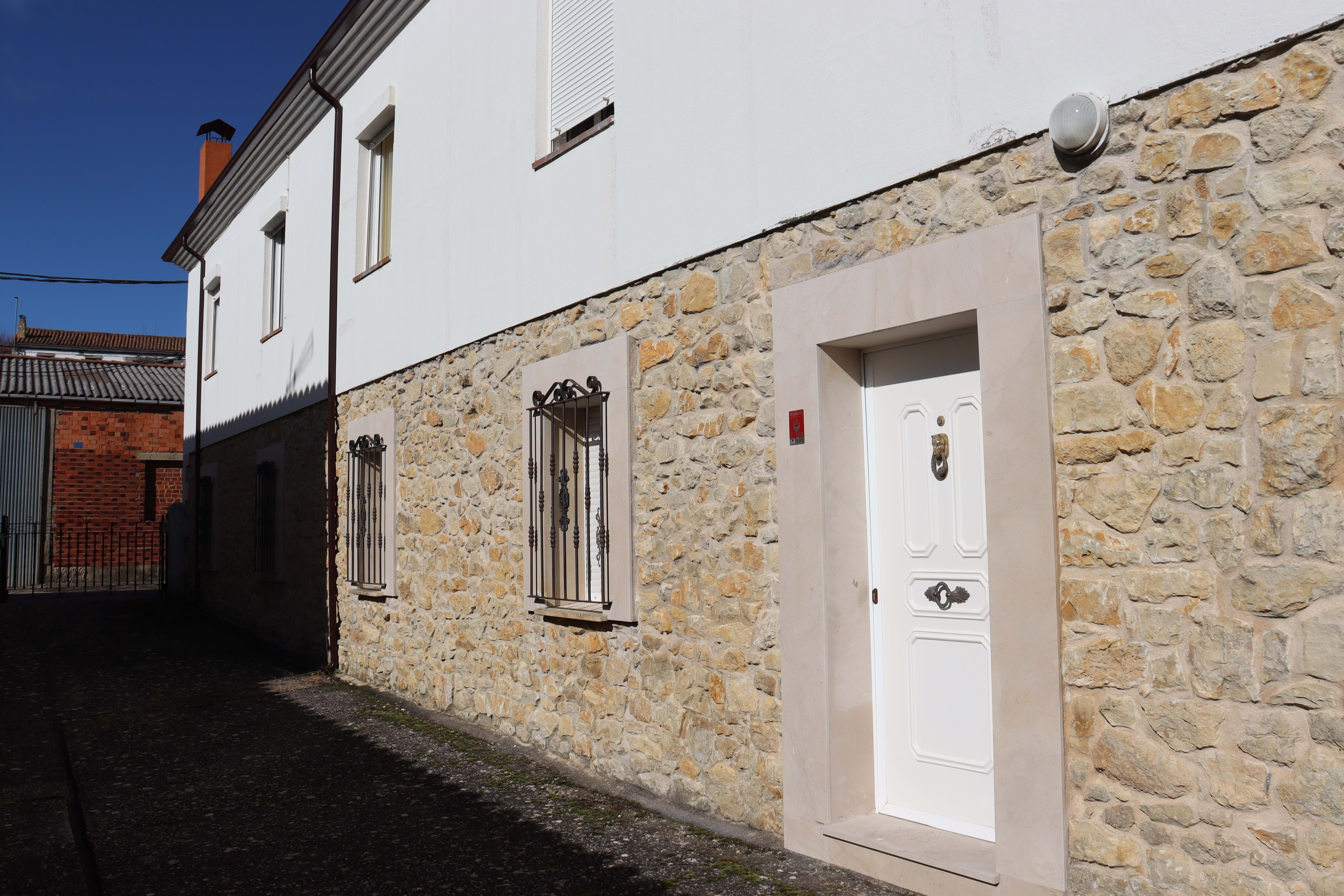 Vista exterior de Casa o chalet en venta en La Ercina 