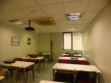 Office space with lift to rent in Carrer de la Sèquia