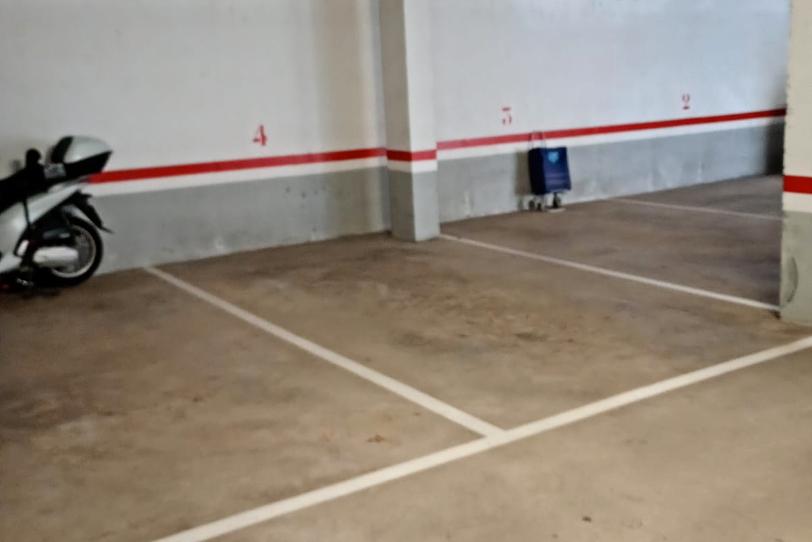 Foto 1 de Garatge de lloguer a Carrer Montpalau, 97, Centre, Barcelona