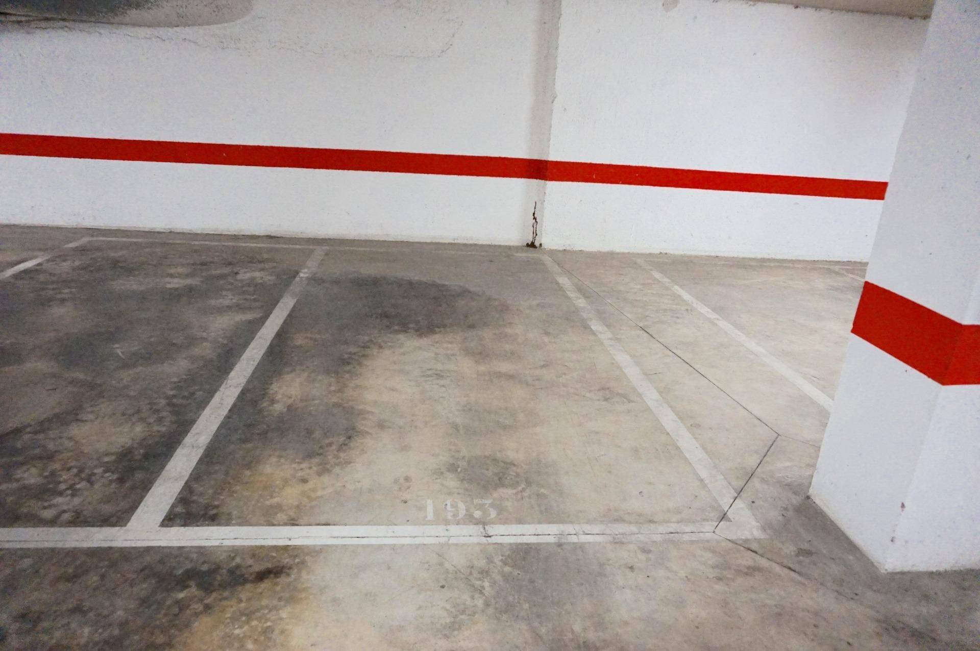 Parking of Garage for sale in Torrent