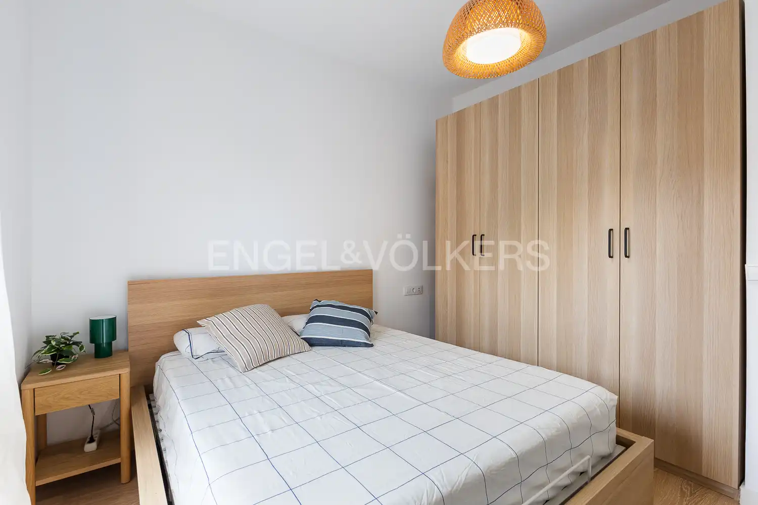 Bedroom of Flat for rent in Valencia  with Air Conditioner, Heating and Parquet flooring