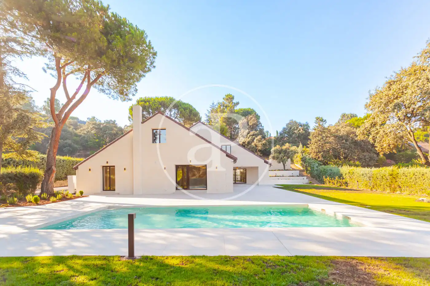Vista exterior de Casa o xalet en venda en Ciudalcampo amb Aire condicionat, Calefacció i Jardí privat