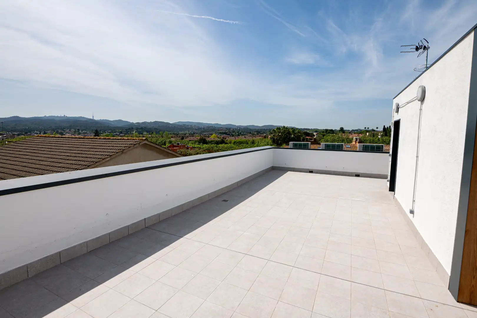 Neubau-Penthouse mit Aufzug zum Verkauf in Carrer de Granollers 7, imagen 23