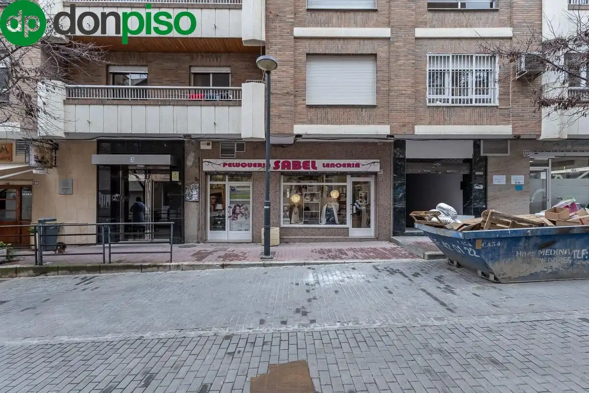 Local comercial en venda a Calle de San Juan de Letrán