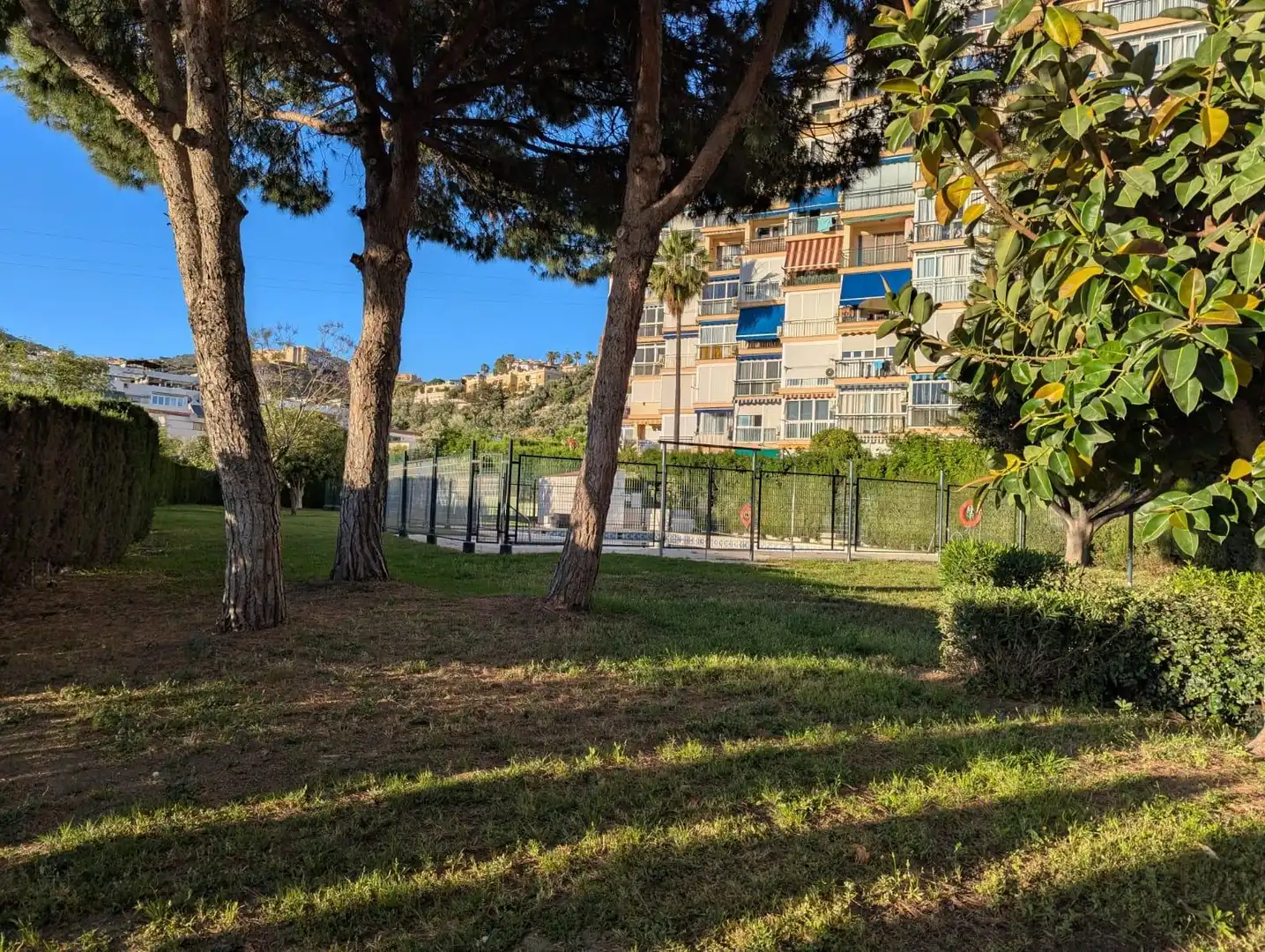 Vista exterior de Piso en venta en Rincón de la Victoria con Aire acondicionado, Terraza y Piscina comunitaria
