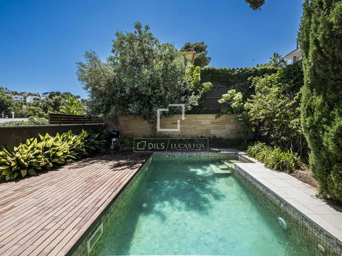 Swimming pool of Houses for rent in Castelldefels  with Air Conditioner, Private garden and Terrace