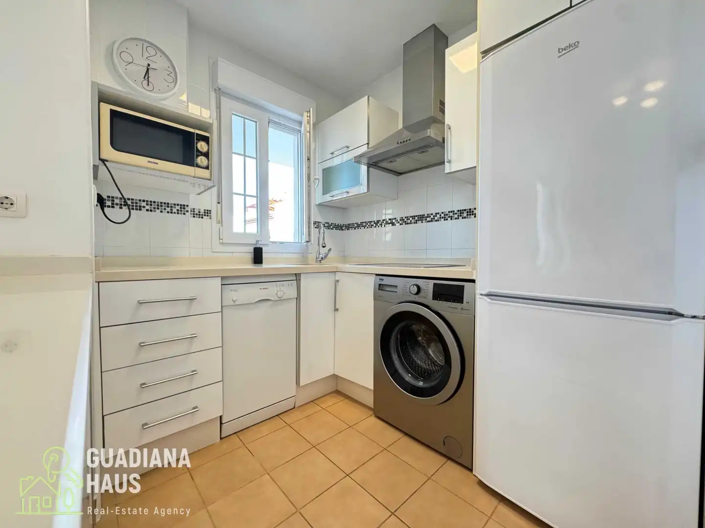 Cocina de Apartamento en venta en Ayamonte con Terraza y Trastero