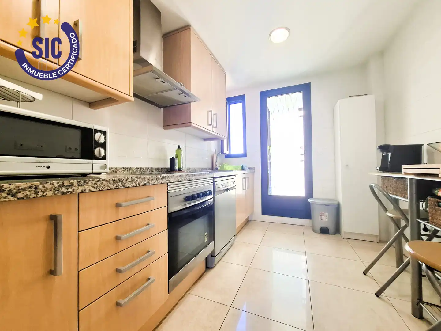 Cocina de Piso en venta en Castellón de la Plana / Castelló de la Plana con Aire acondicionado, Calefacción y Jardín privado