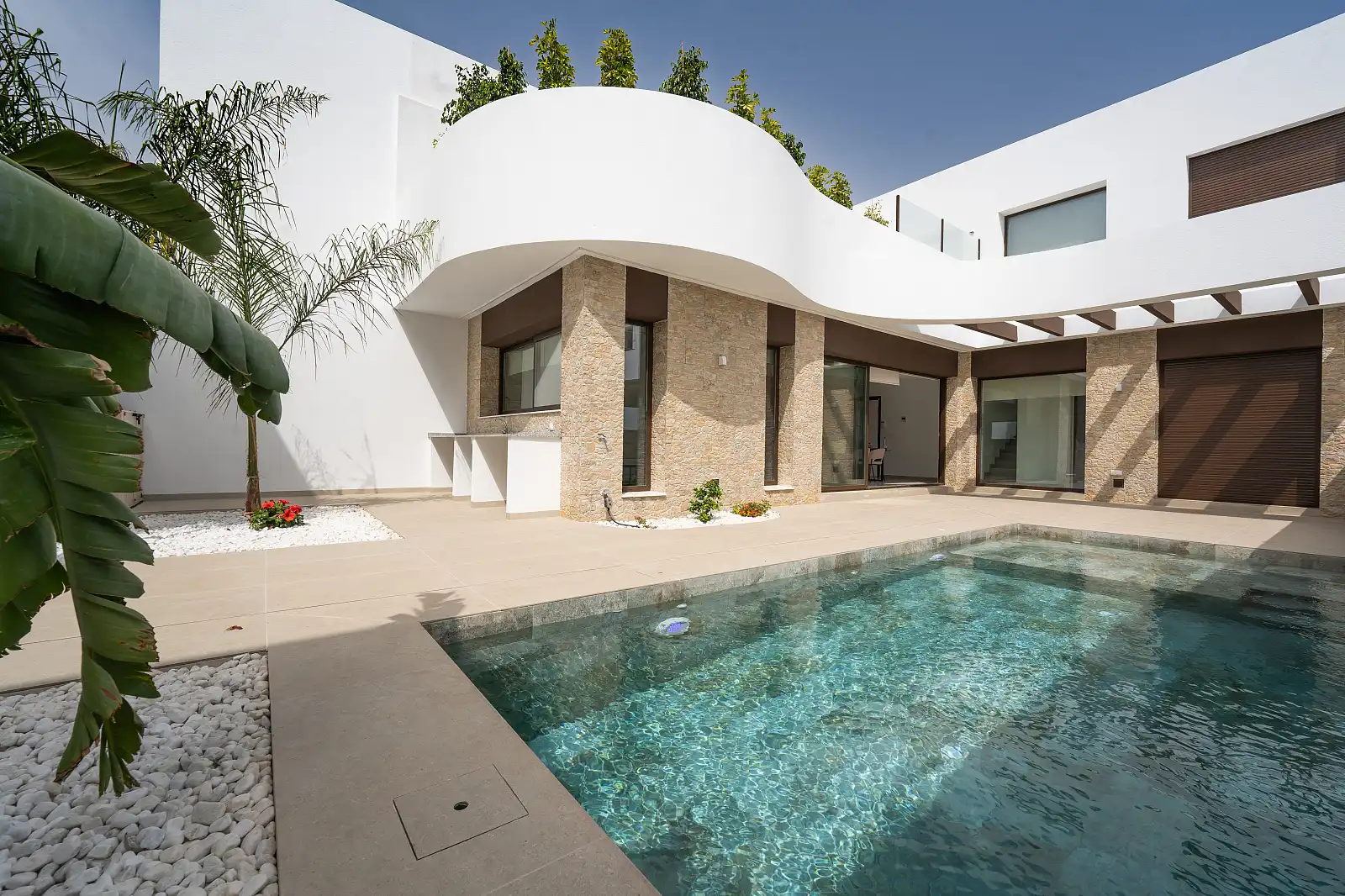 Casa con terraza en venta en Los Montesinos