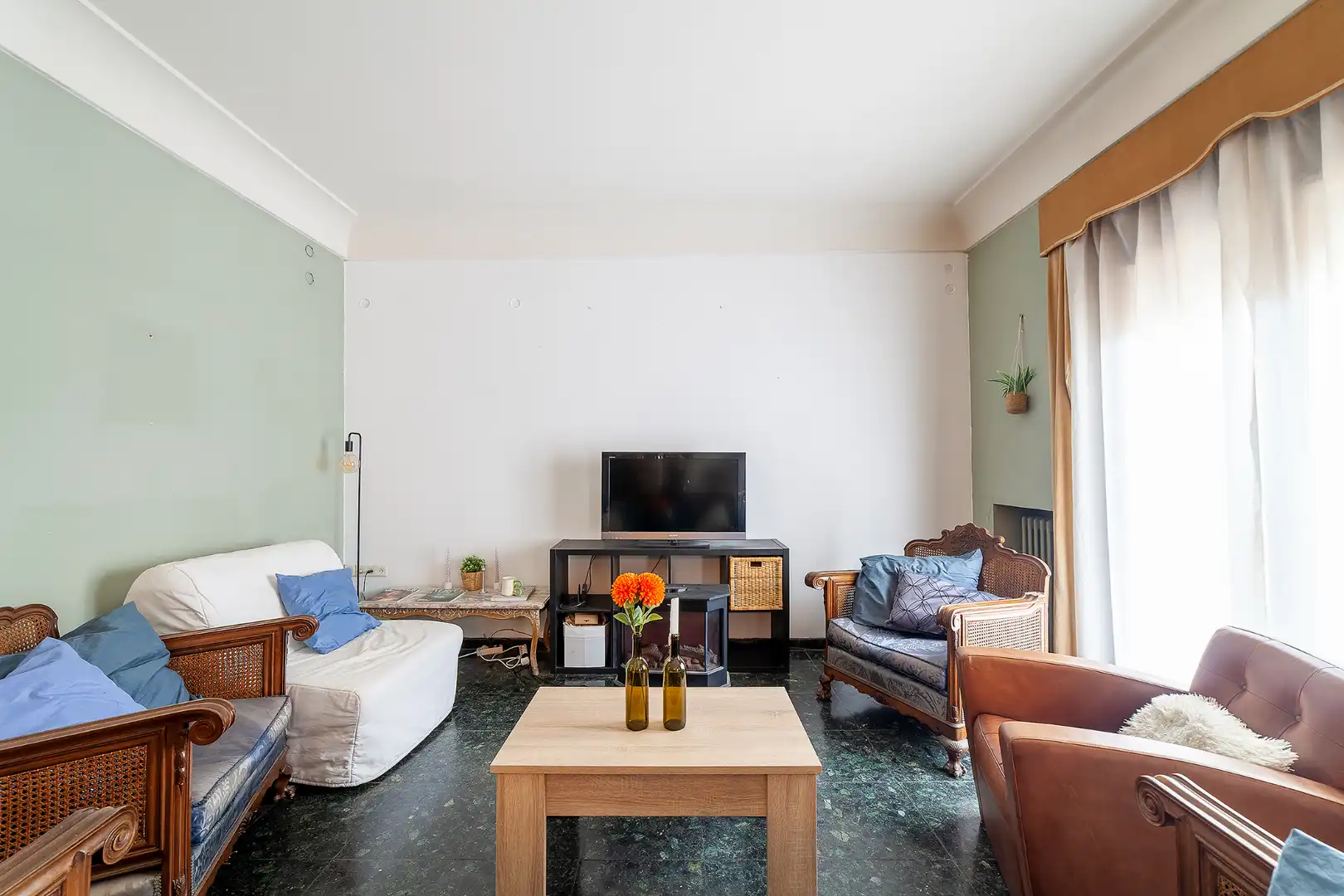 Flat with terrace for sale in Carrer de Navellos, imagen 8