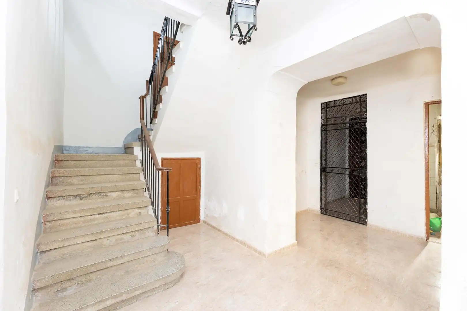 Edificio en venta en Guadix