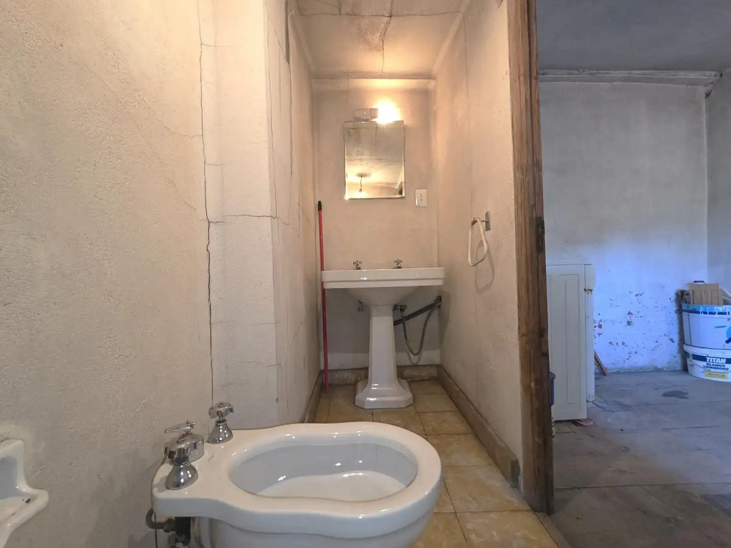 Baño de Ático en venta en Teverga con Amueblado y Balcón