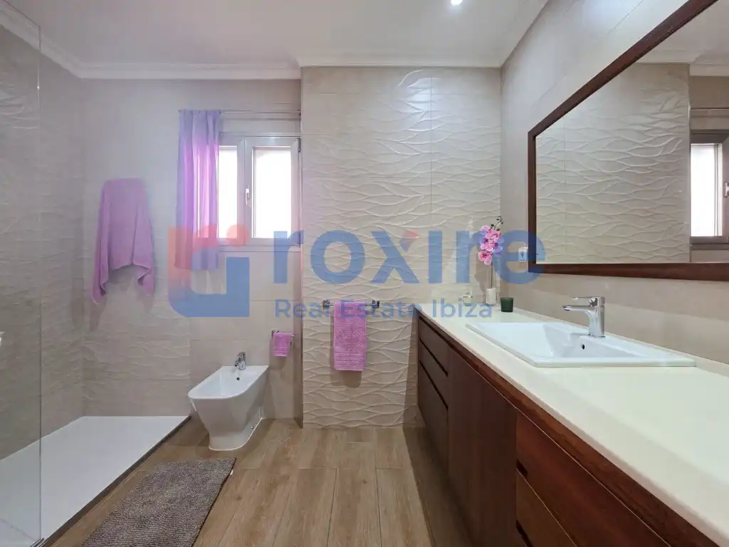Baño de Edificio en venta en Sant Josep de sa Talaia