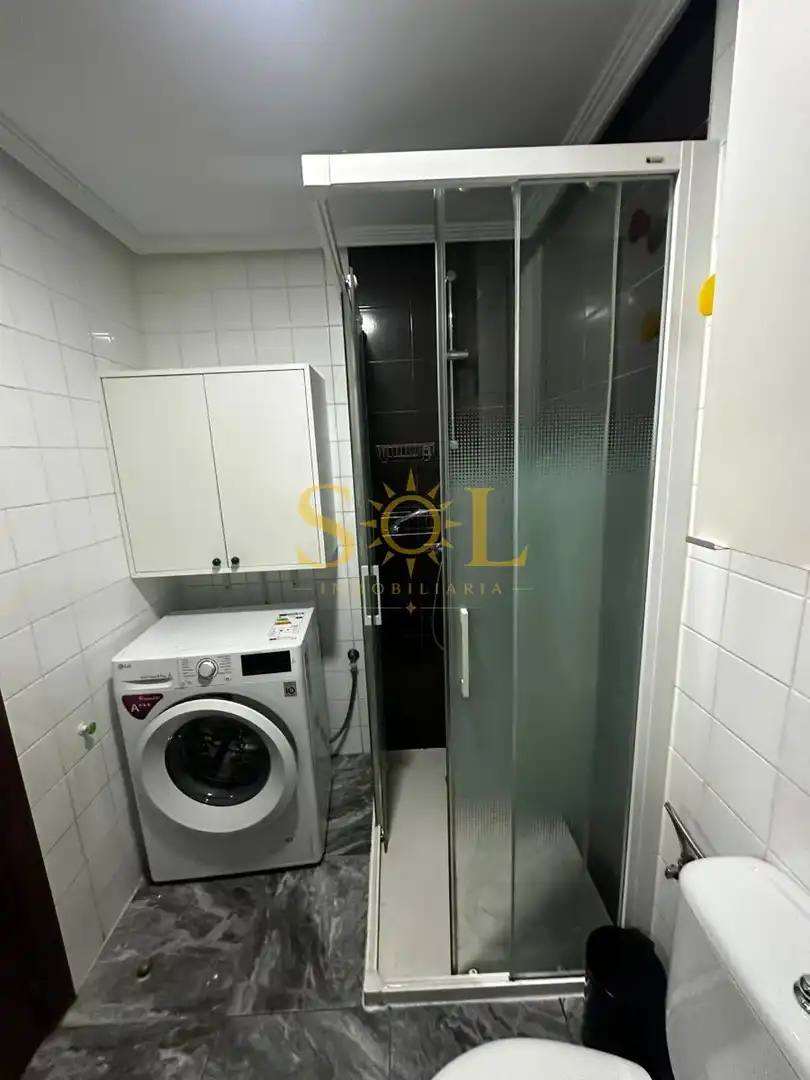 Küche von Wohnung zum Verkauf in León Capital  mit Parkett, Terrasse und Möbliert