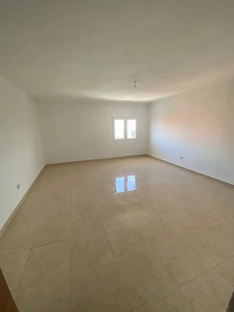 Casa o xalet en venda en Casarrubios del Monte amb Jardí privat, Piscina i Moblat