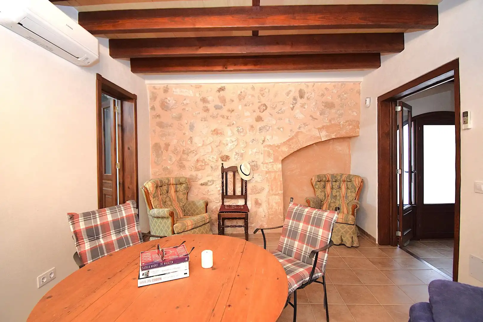 Einfamilien-Reihenhaus zum Verkauf in Muro mit Klimaanlage, Terrasse und Möbliert