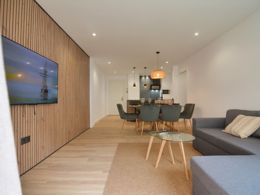 Sala d'estar de Pis en venda en Fuengirola amb Aire condicionat, Terrassa i Moblat