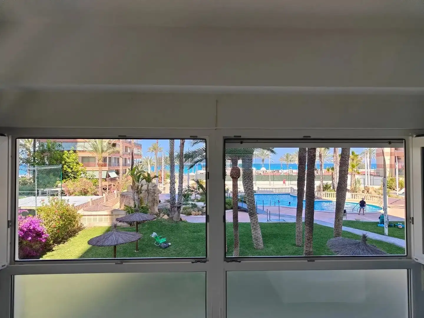 Dormitori de Pis de lloguer en Alicante / Alacant amb Aire condicionat, Calefacció i Piscina