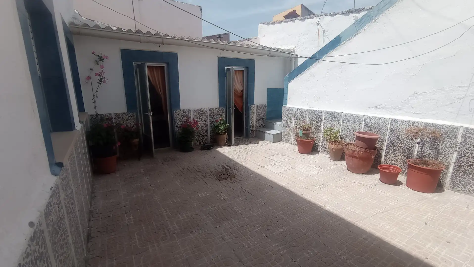 Vista exterior de Casa o xalet en venda en Miguelturra amb Aire condicionat, Traster i Moblat