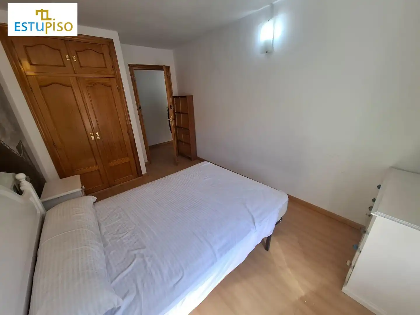 Habitación de Piso en venta en León Capital  con Calefacción