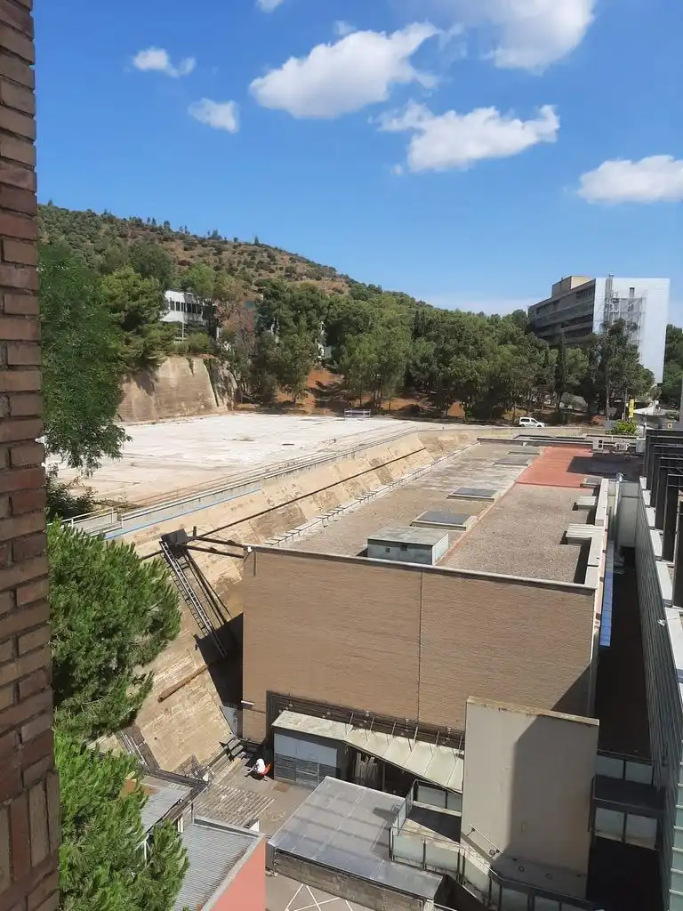 Parking de Piso en venta en Barcelona con Aire acondicionado, Calefacción y Terraza