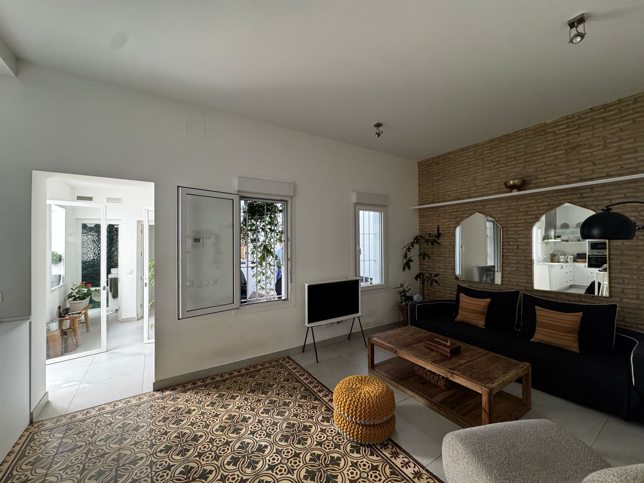 Living room of Planta baja for sale in  Sevilla Capital  with Terrace and Storage room