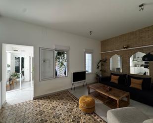 Living room of Planta baja for sale in  Sevilla Capital  with Terrace and Storage room