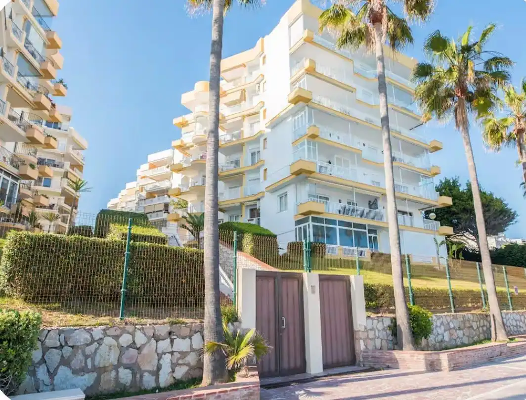Vista exterior de Apartament de lloguer en Marbella amb Aire condicionat, Calefacció i Terrassa