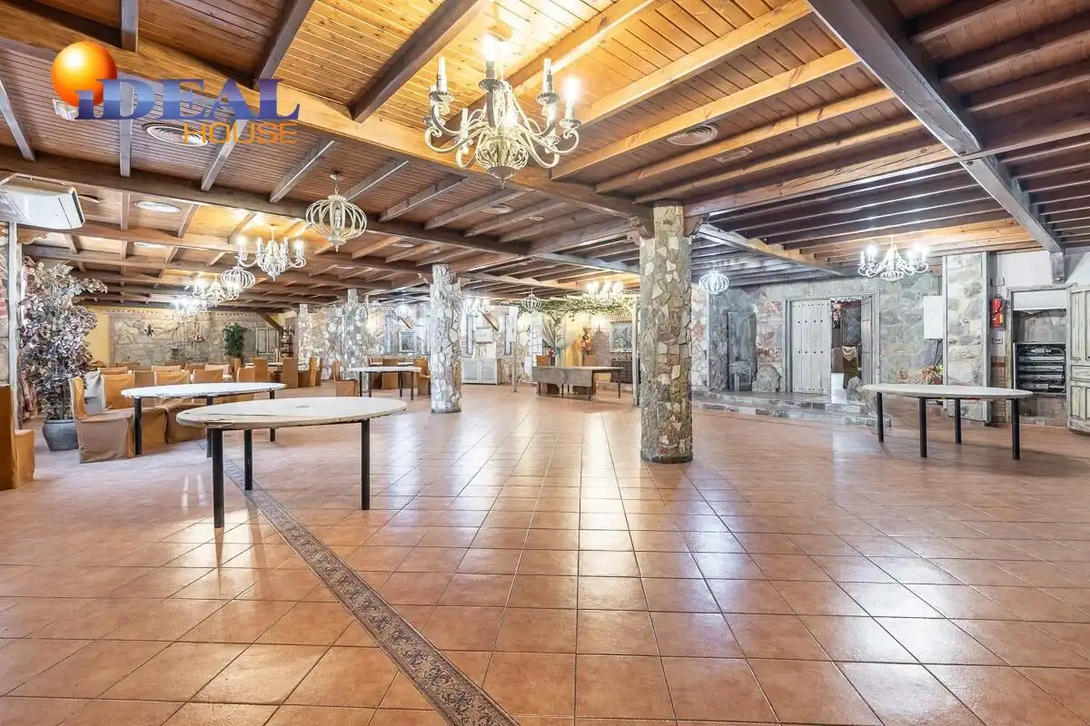Local comercial en venda a Pinos Genil, imagen 15