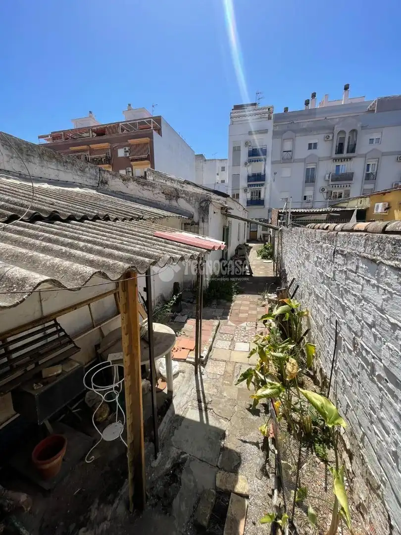 Vista exterior de Casa adosada en venda en Huelva