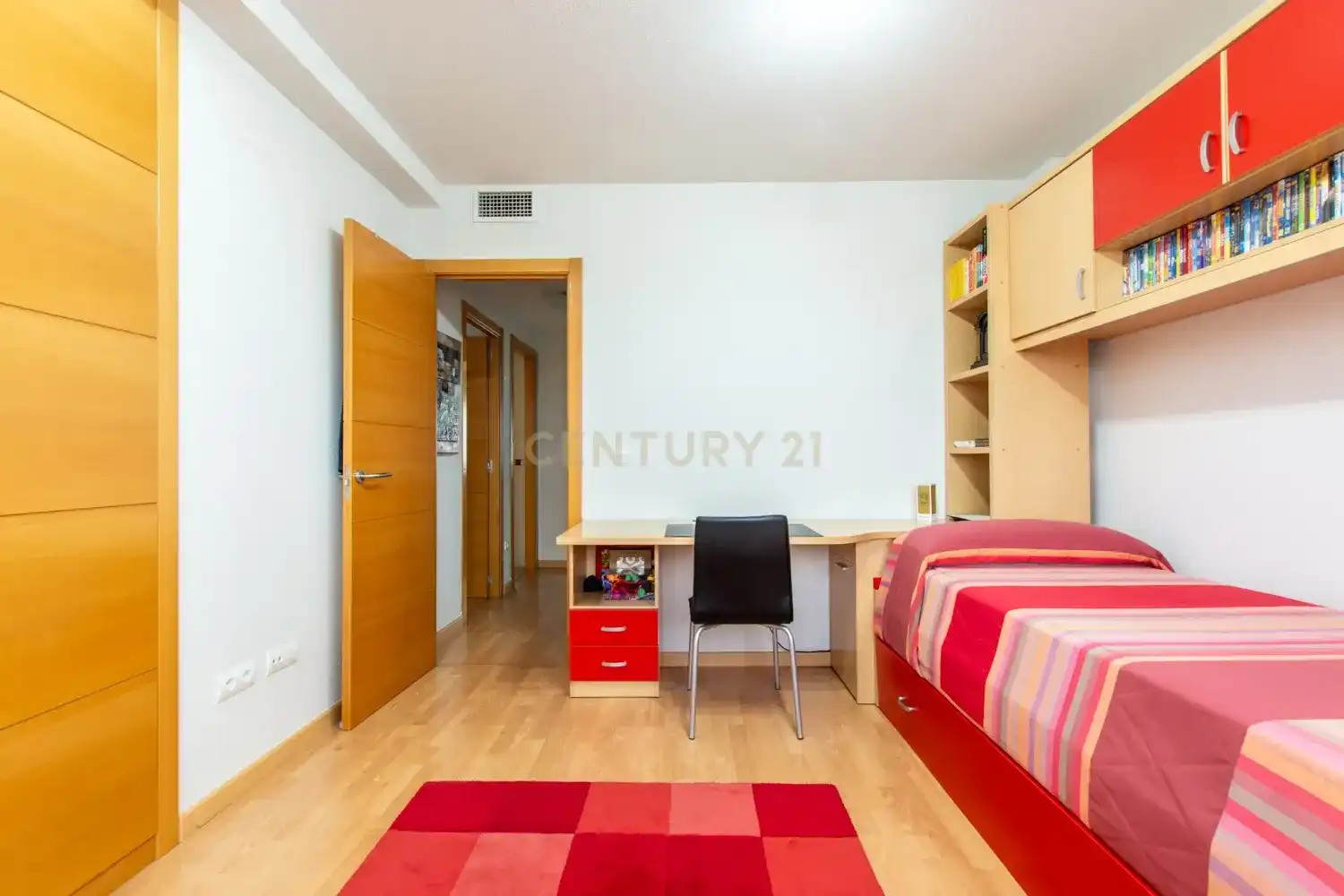 Bedroom of Detached homes for sale in Parla  with Air Conditioner, Storage room and Swimming Pool