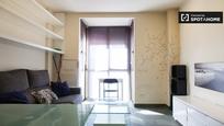Living room of Flat to rent in  Madrid Capital  with Air Conditioner, Heating and Balcony