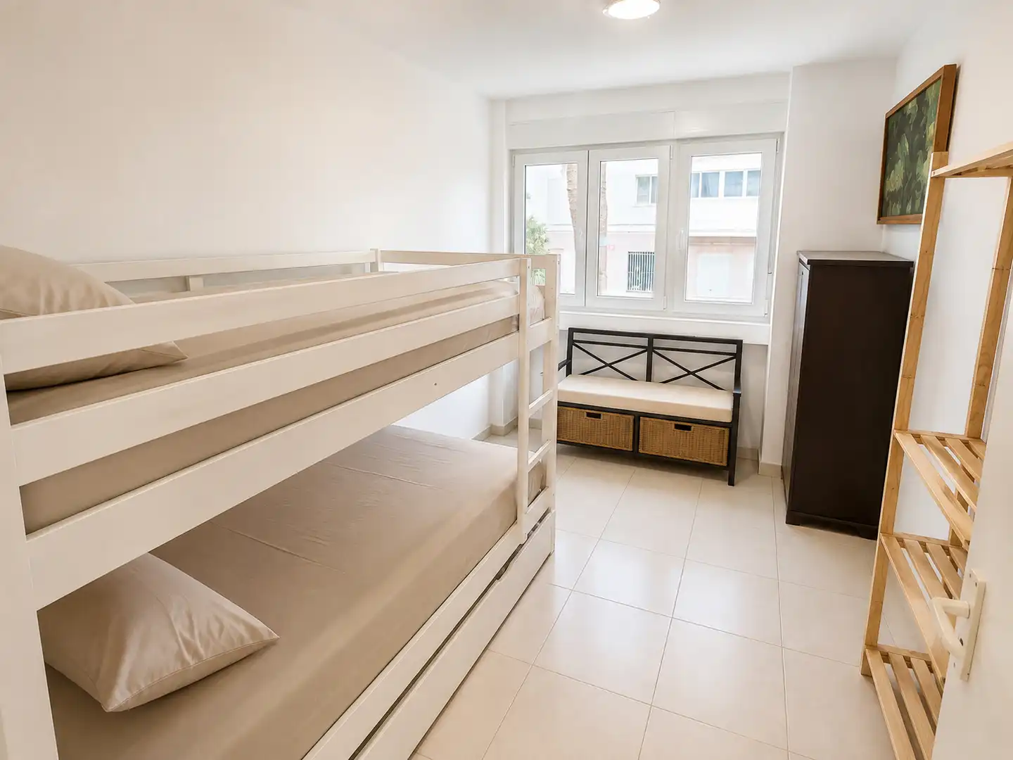 Dormitori de Apartament en venda en Benicasim / Benicàssim amb Jardí privat, Terrassa i Moblat