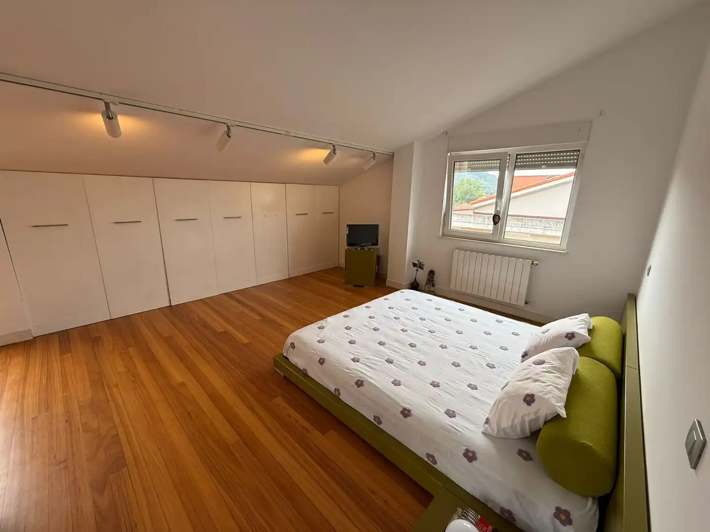 Bedroom of Attic for sale in Entrambasaguas  with Heating, Parquet flooring and Terrace