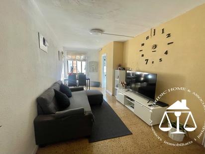 Living room of Flat for sale in  Barcelona Capital  with Air Conditioner, Heating and Terrace