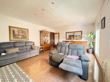 Piso en venta en Carrer Tres