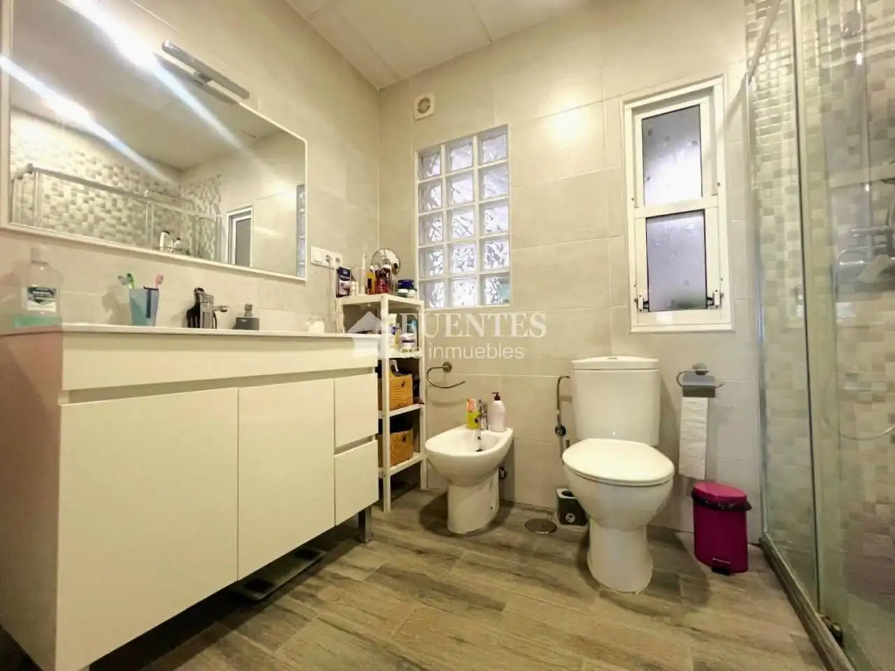 Bathroom of Flat for sale in Alicante / Alacant  with Furnished