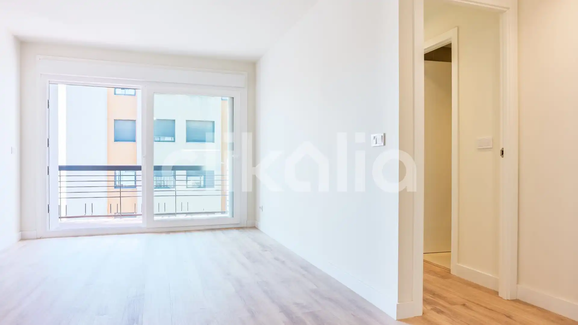 Flat for sale in  Sevilla Capital  with Air Conditioner and Terrace