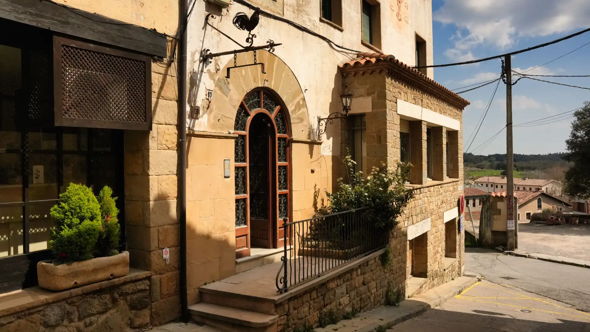 Außenansicht von Gebäude zum Verkauf in Castellterçol