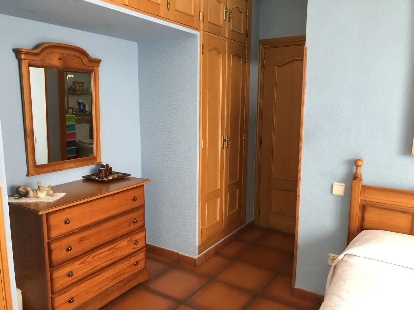 Dormitori de Casa o xalet en venda en La Lastrilla  amb Calefacció, Jardí privat i Traster