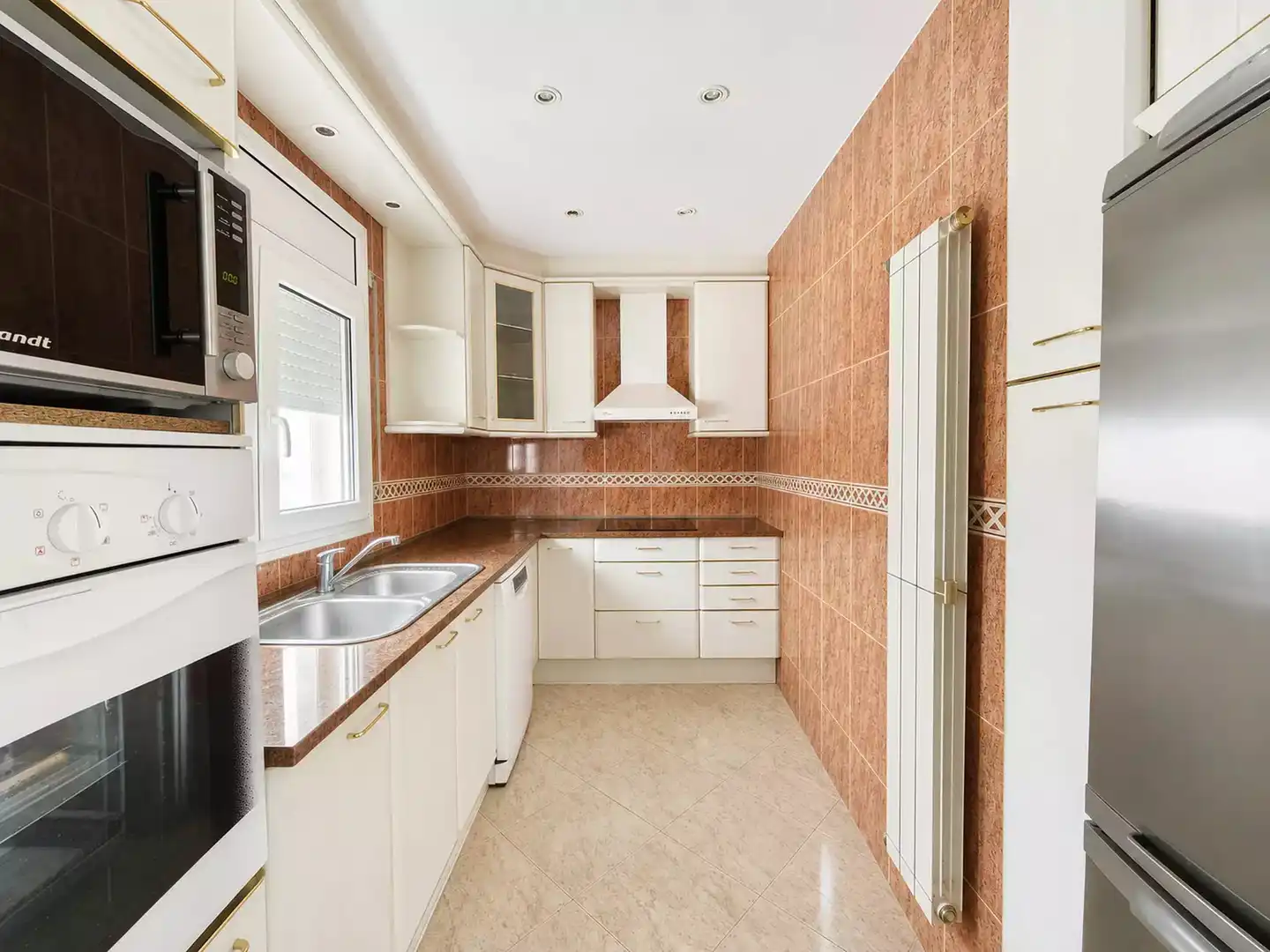 Cocina de Casa o chalet en venta en Empuriabrava con Aire acondicionado, Calefacción y Piscina