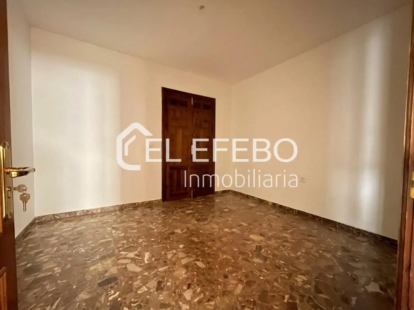 Parking de Casa o chalet en venta en Antequera con Terraza, Trastero y Piscina