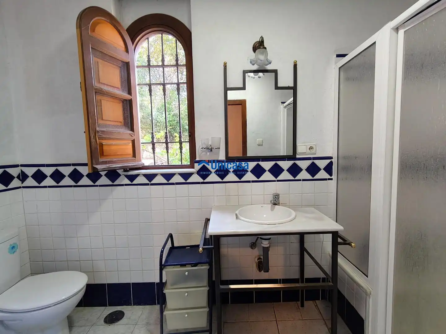 Bathroom of Houses for sale in Málaga  with Private garden, Terrace and Storage room