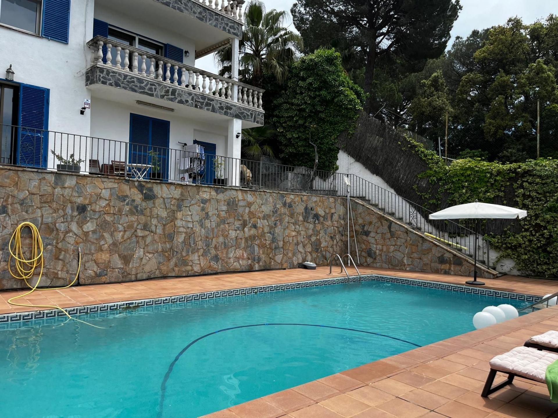 Swimming pool of House or chalet for sale in Sant Cebrià de Vallalta  with Heating, Private garden and Storage room